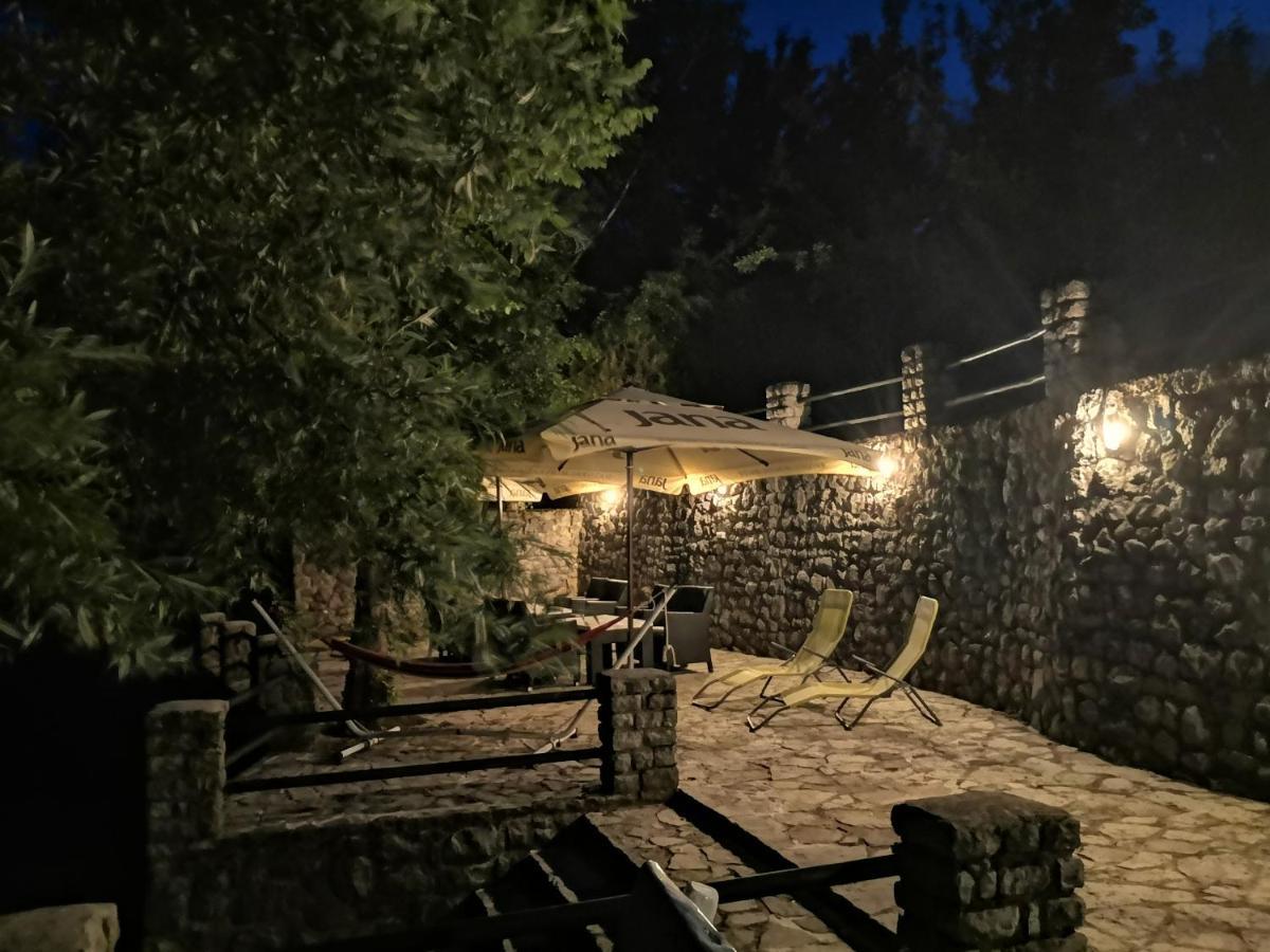 Mila Holiday Home Lohovo Екстериор снимка