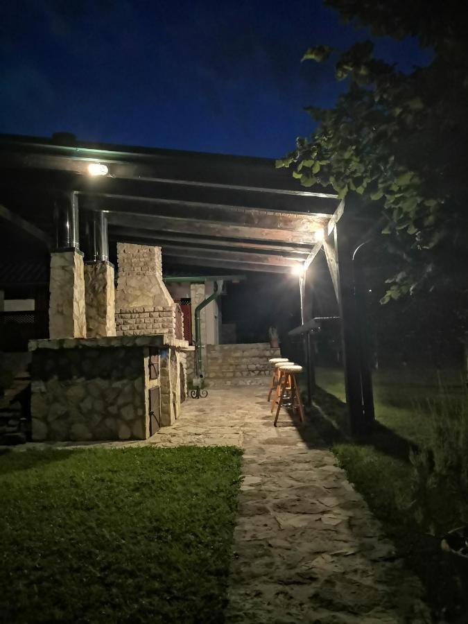 Mila Holiday Home Lohovo Екстериор снимка