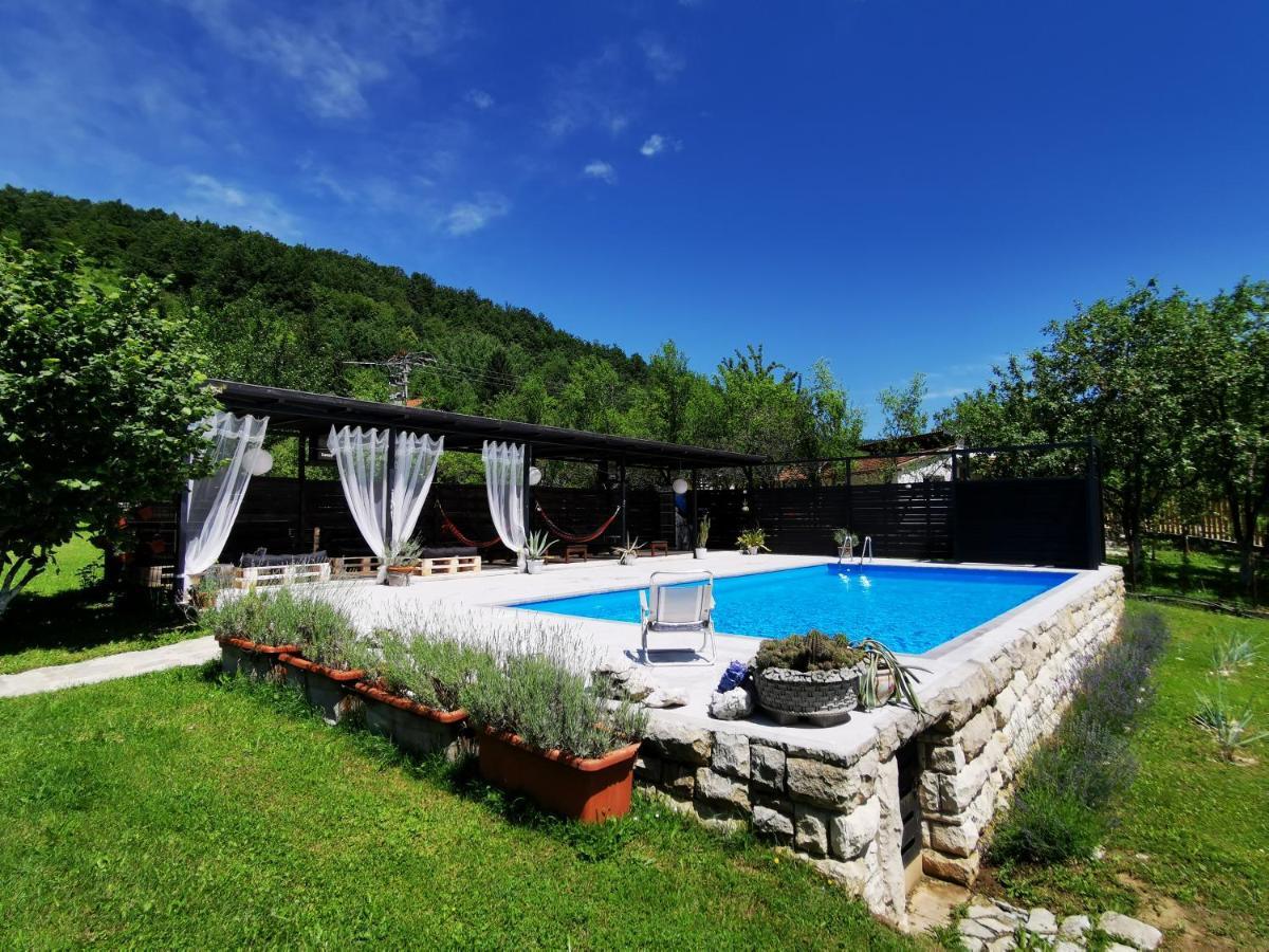 Mila Holiday Home Lohovo Екстериор снимка